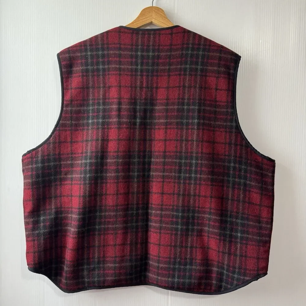Woolrich Men’s XL Sherpa Lined Red Tartan Plaid Full Zip Wool Vest